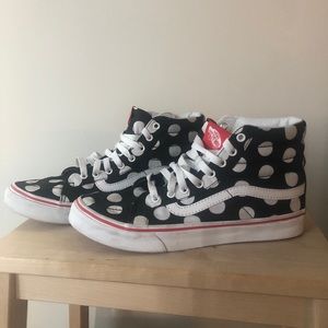 Rare Polka Dot High Top Vans, size 8